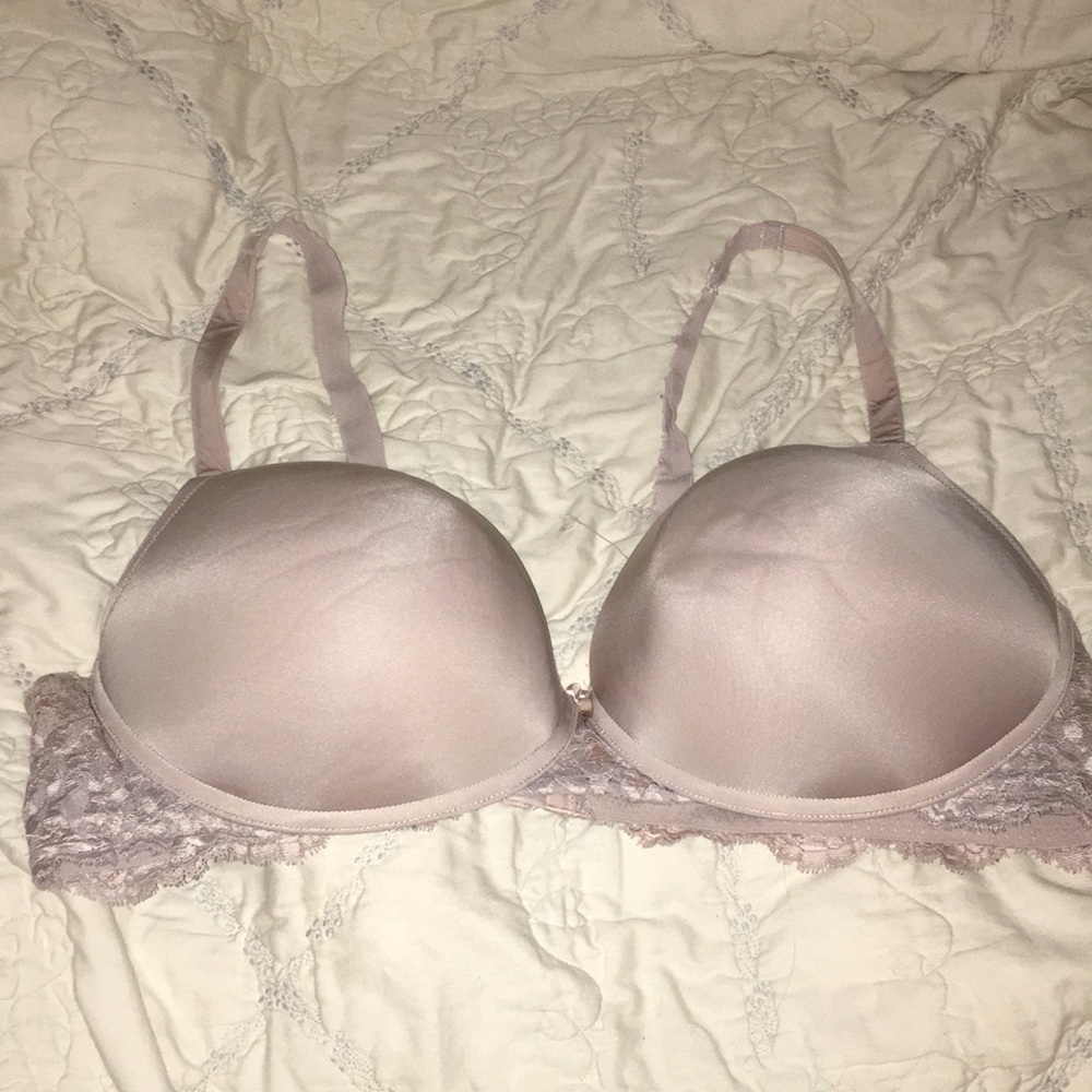 Torrid 42d purple lace sexy cute bra plus size